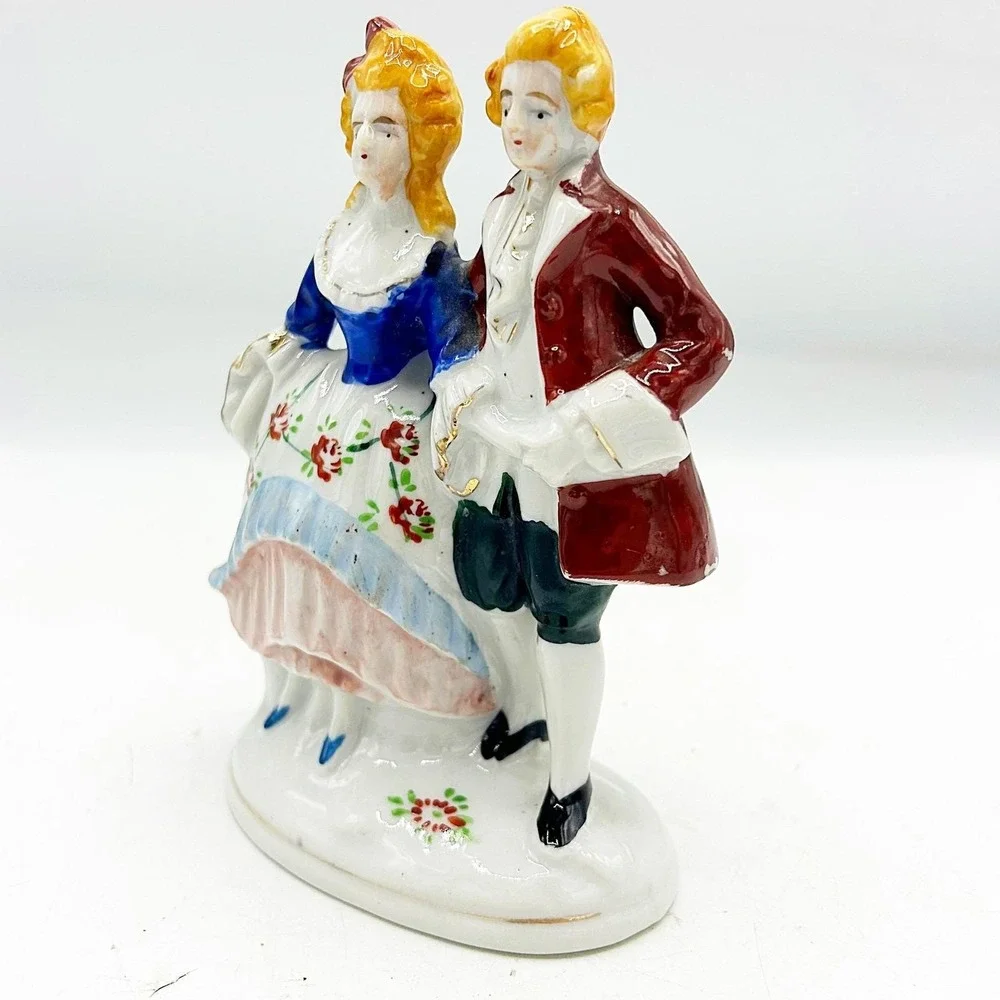 Occupied Japan Victorian Couple With Gold Accents Figurine Vintage